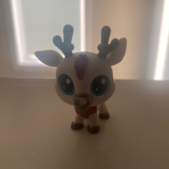 littlest pet shop ( reindeer) - Picture 1 of 5